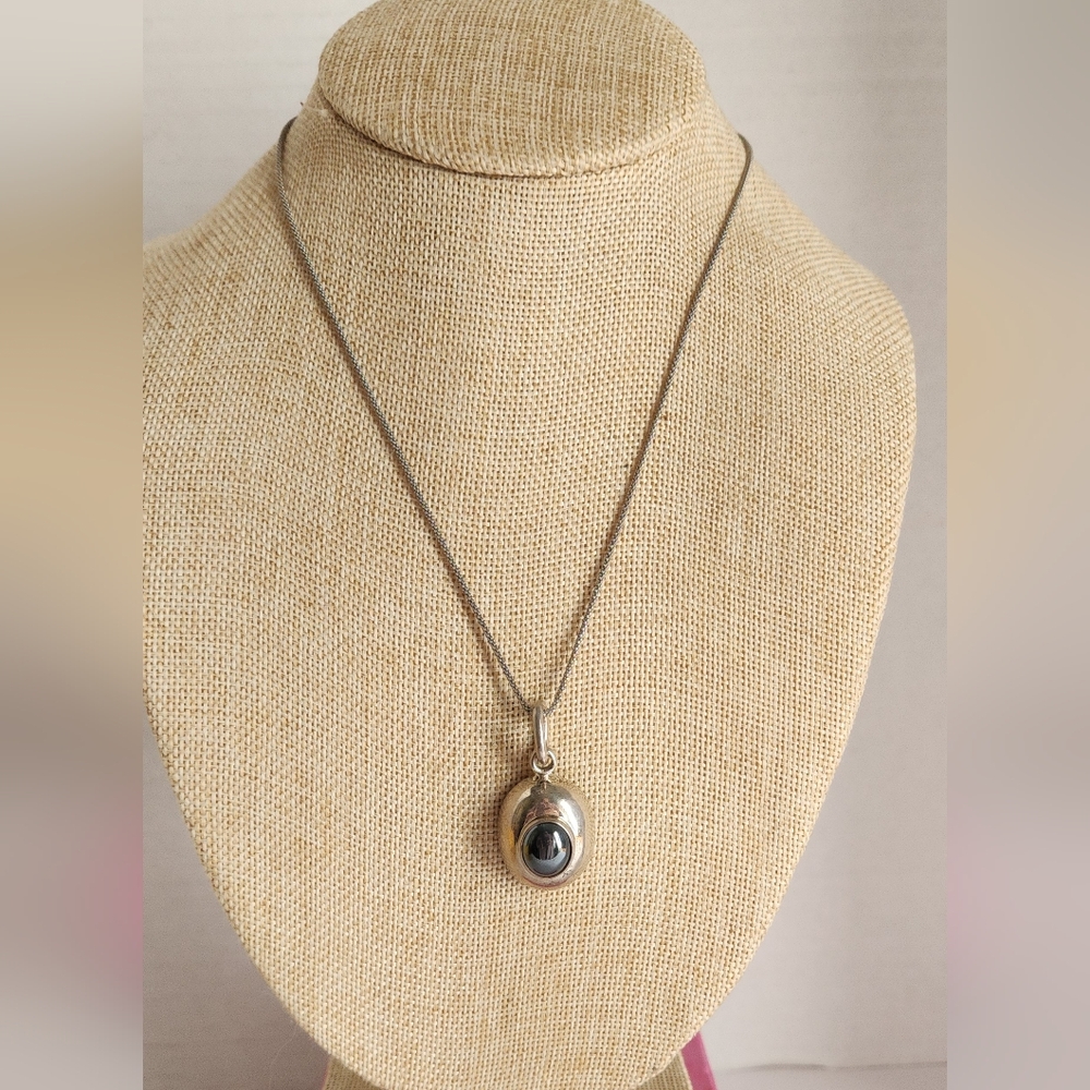 Sterling Silver Chunky Hematite Pendant Necklace Weighs 14.8 Grams 925 Italy